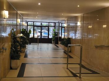 Pis amb ascensor en venda a Avenida la Rambla