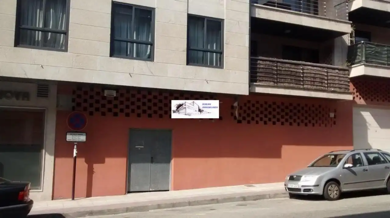 Local commercial à louer à Calle Gondomar