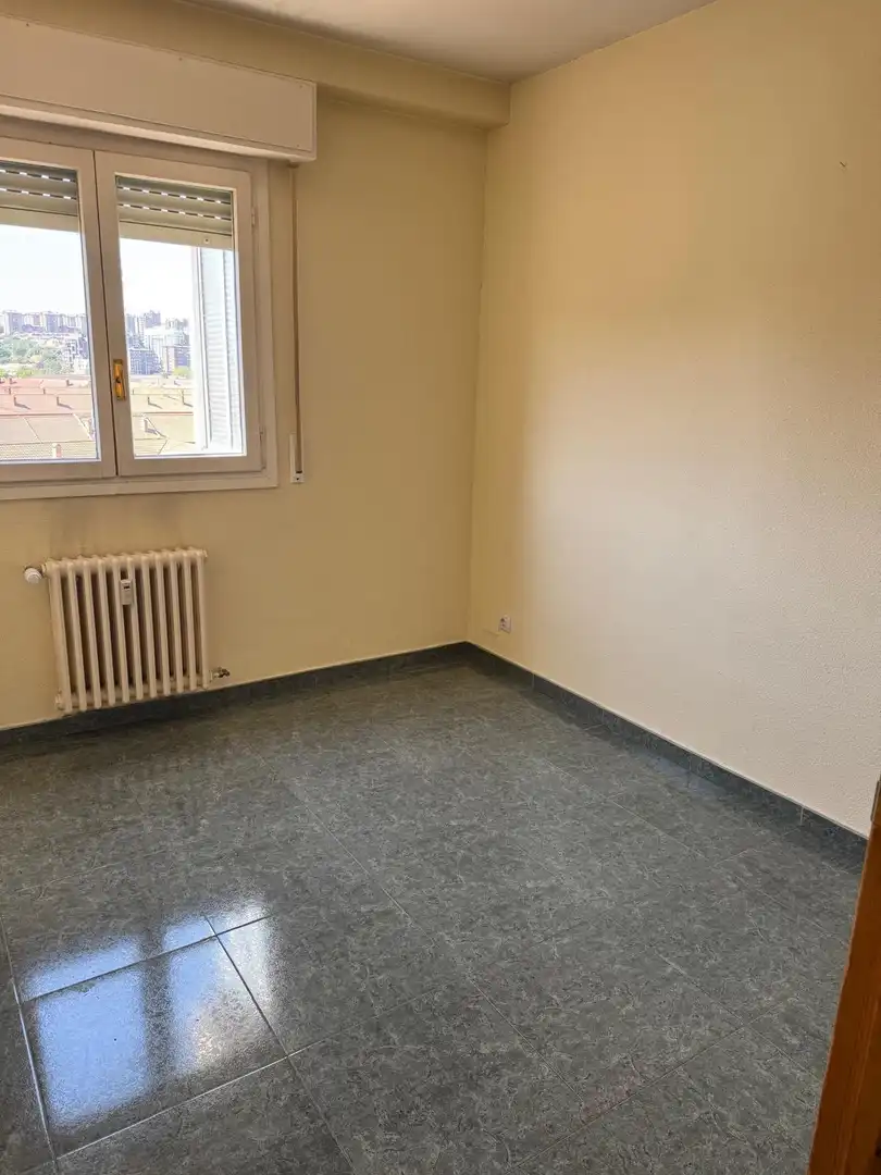 Bedroom of Flat for rent in Valladolid  with Terrace