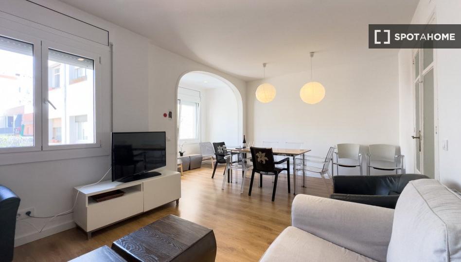 Photo 1 of Flat to rent in Sants, Barcelona