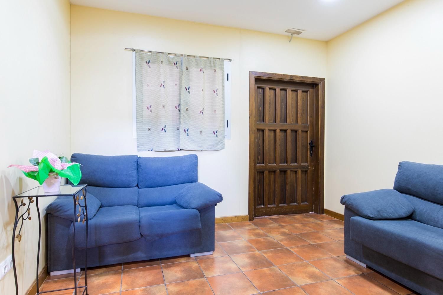 Building for sale in Valmadrid