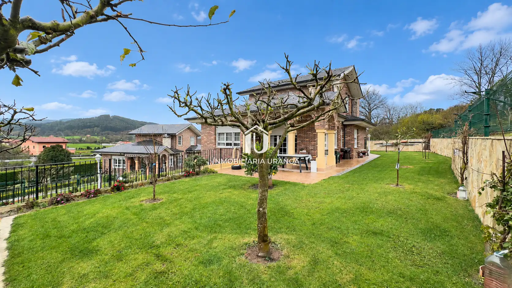 Casa con jardín en venta en Sorriba, imagen 2