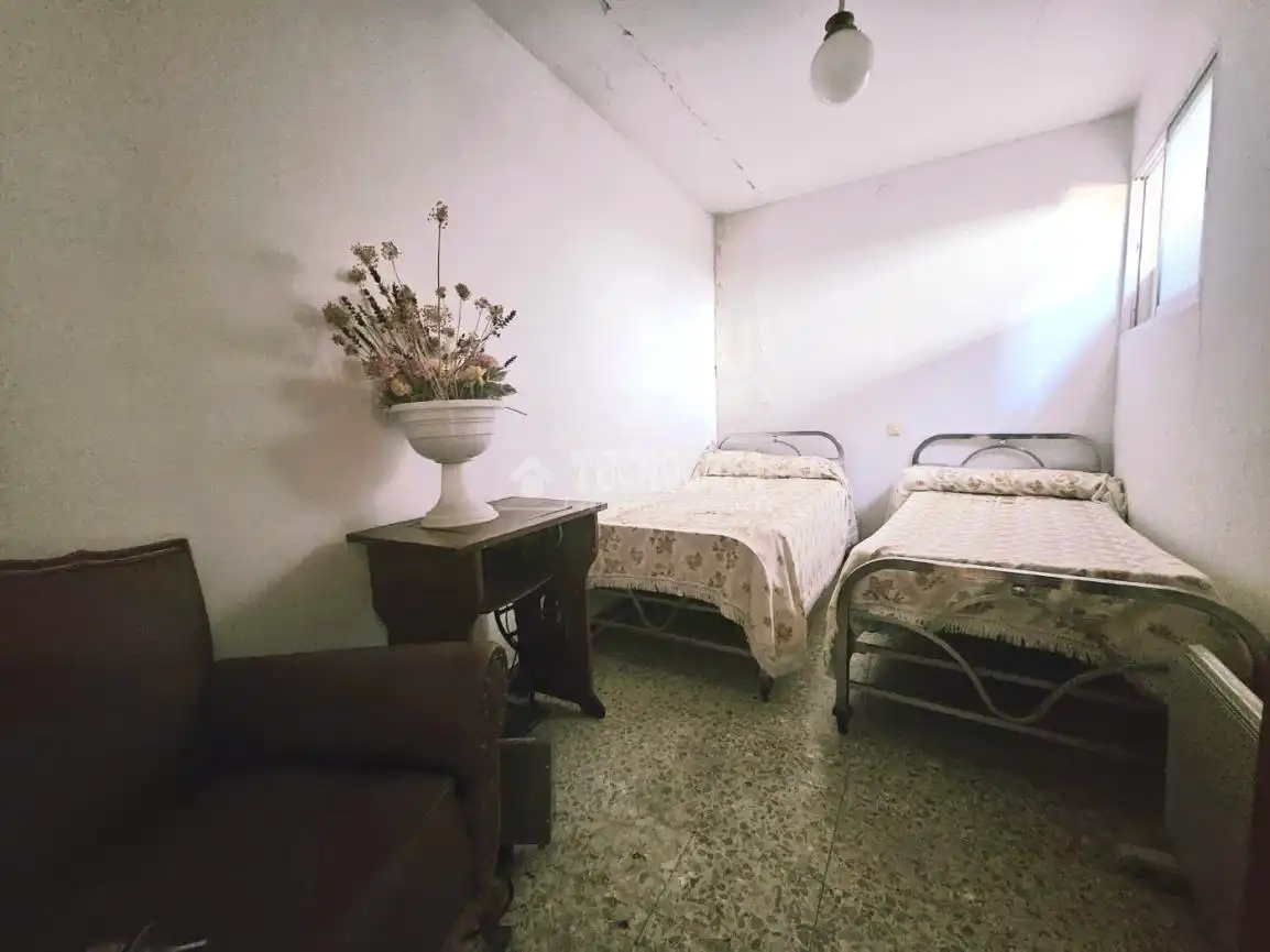 Dormitori de Casa adosada en venda en Espinoso del Rey amb Terrassa