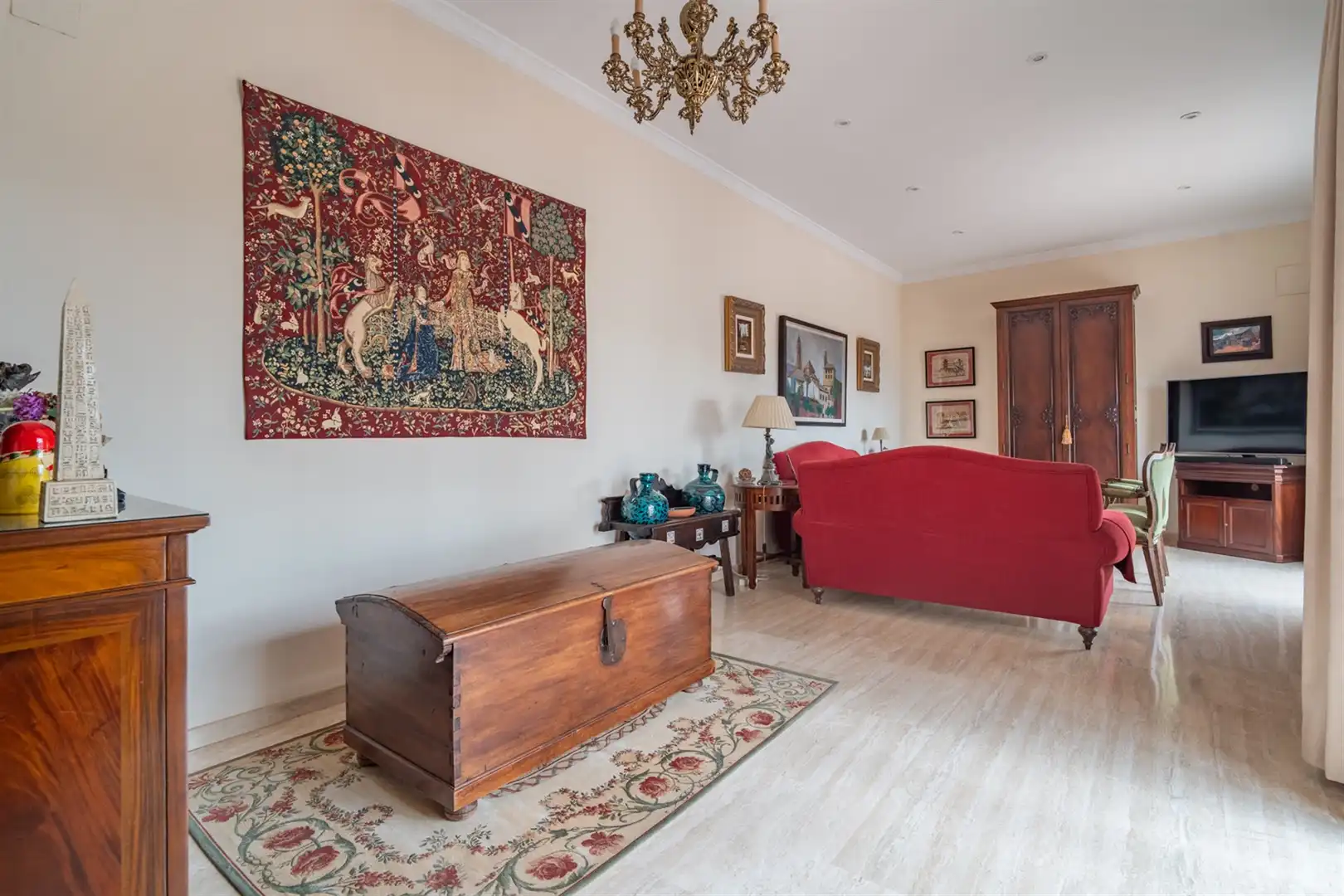 Sala d'estar de Casa o xalet en venda en Málaga amb Terrassa