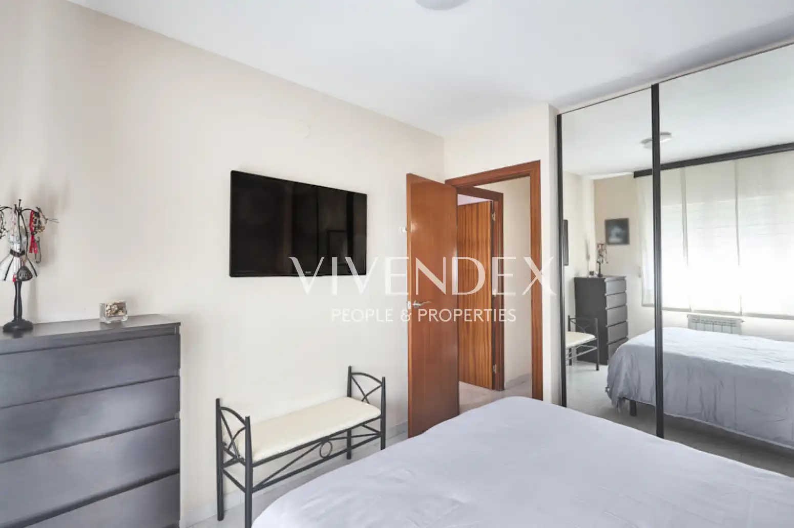 Habitación de Casa adosada en venta en Viladecans con Calefacción, Jardín privado y Terraza