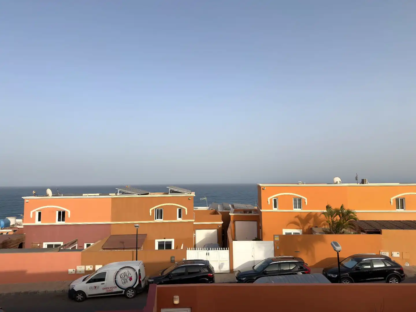 Vista exterior de Dúplex en venda en Puerto del Rosario amb Aire condicionat, Terrassa i Piscina