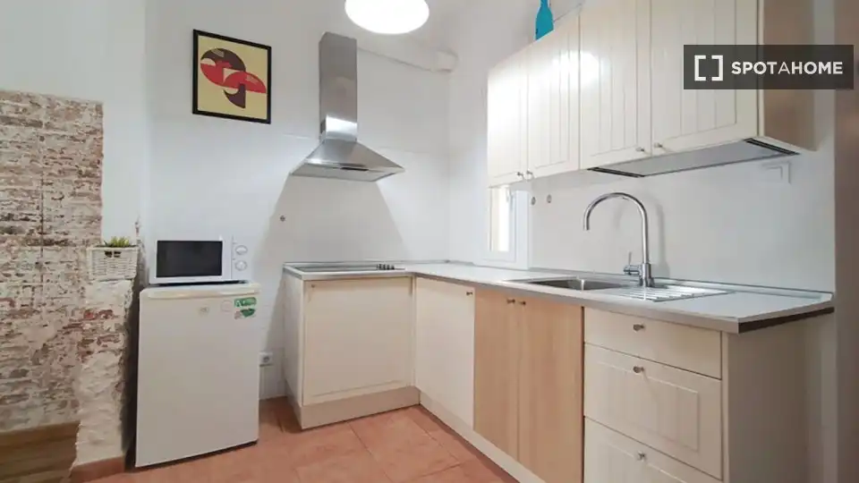 Piso con terraza en alquiler en Gràcia