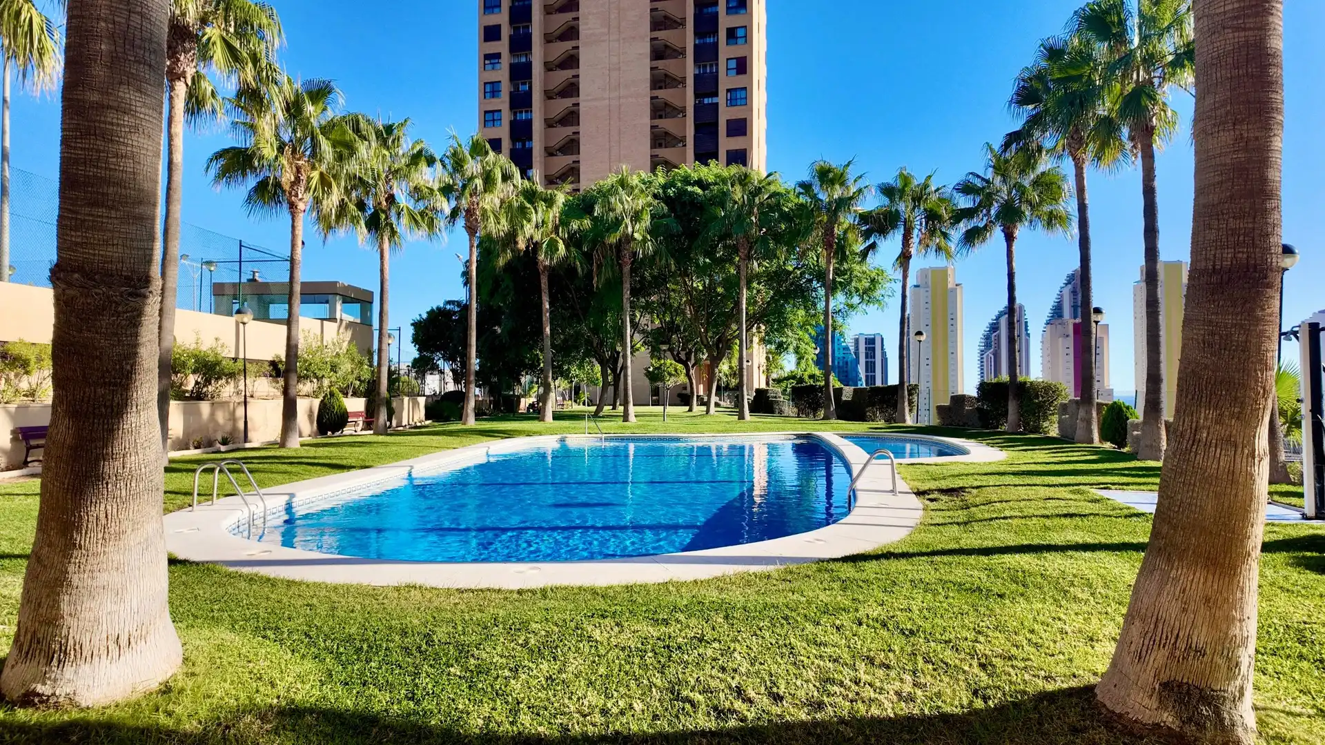 Flat with pool for sale in Calle Calle Presidente Adolfo Suárez, imagen 24