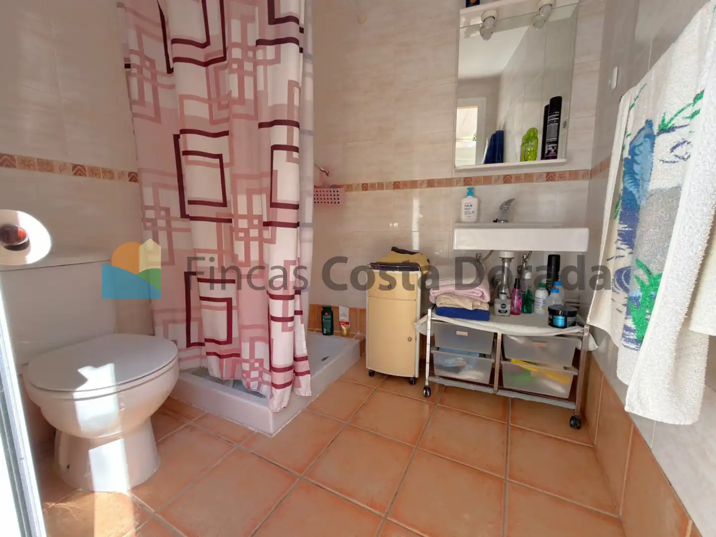 Bany de Casa o xalet en venda en Cubelles amb Aire condicionat, Jardí privat i Terrassa