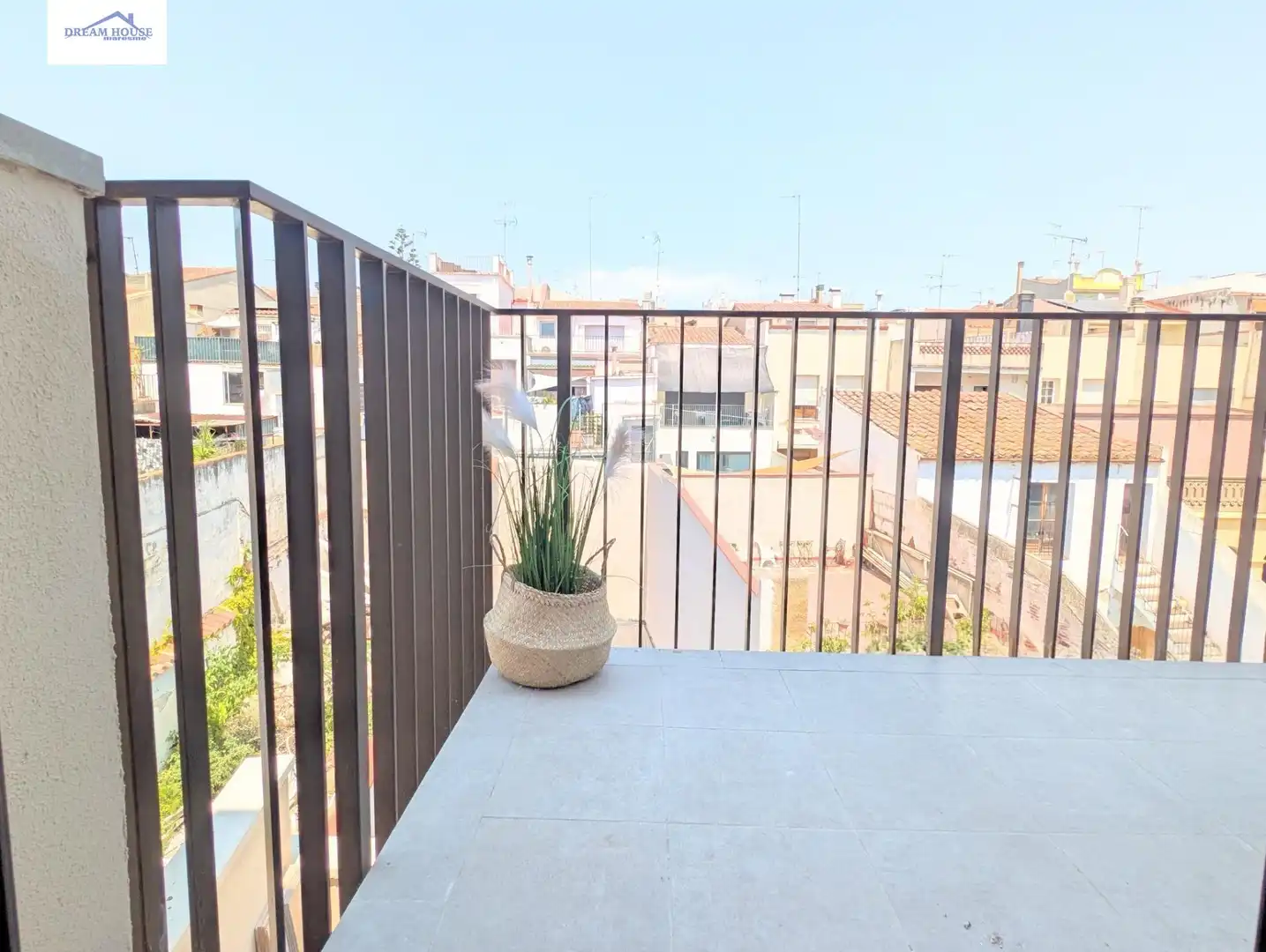 Terrasse von Wohnungen zum Verkauf in Mataró mit Klimaanlage, Heizung und Balkon