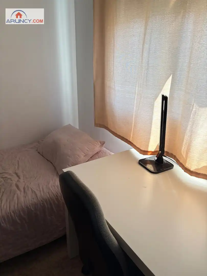 Habitación de Piso de alquiler en Sevilla con Aire acondicionado, Calefacción y Amueblado