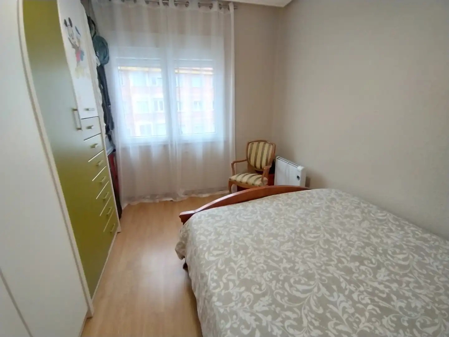 Bedroom of Flat for sale in Avilés  with Furnished