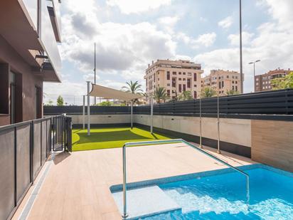 Piscina de Pis en venda en  Murcia Capital amb Aire condicionat i Terrassa