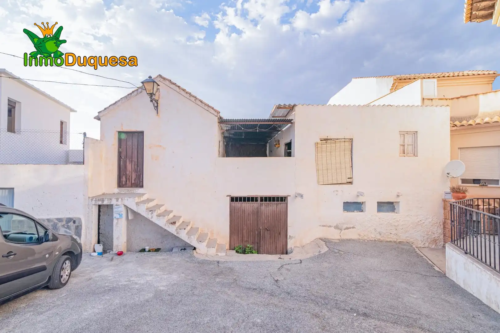 Terraced house with terrace for sale in Barrio de la Vega