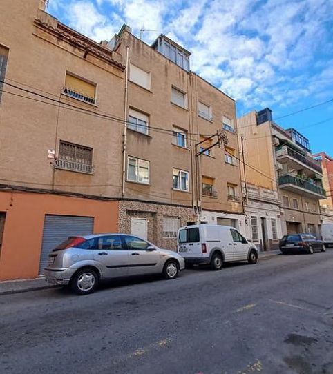 Foto 2 de Piso en venta en Carrer D'europa, Llefià, Badalona