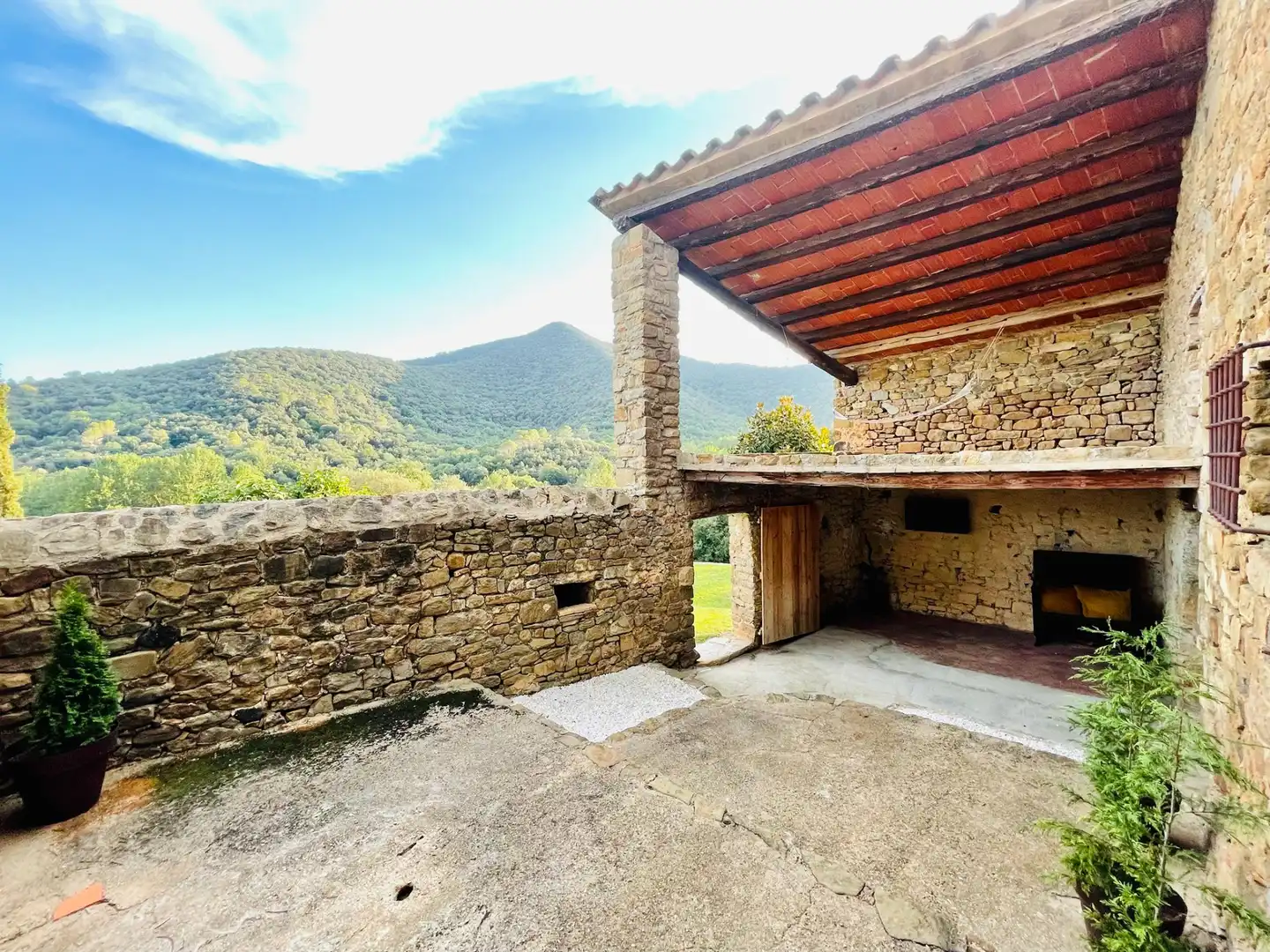 Terrasse von Country house zur Miete in Girona mit Heizung, Privatgarten und Schwimmbad