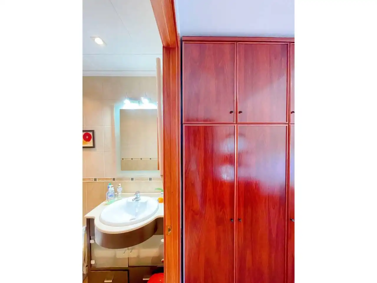 Bathroom of Flat for sale in Cerdanyola del Vallès  with Heating, Furnished and Balcony