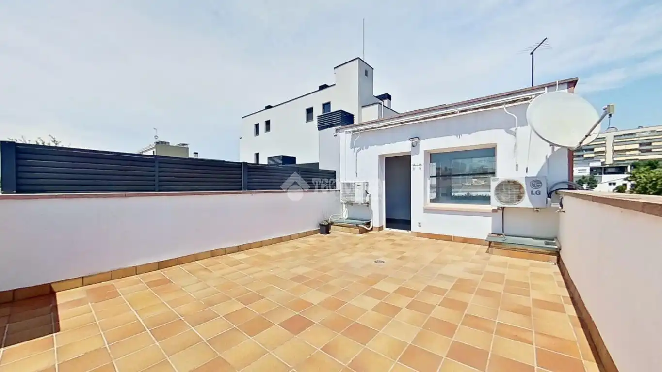 Terrassa de Casa adosada en venda en Cerdanyola del Vallès