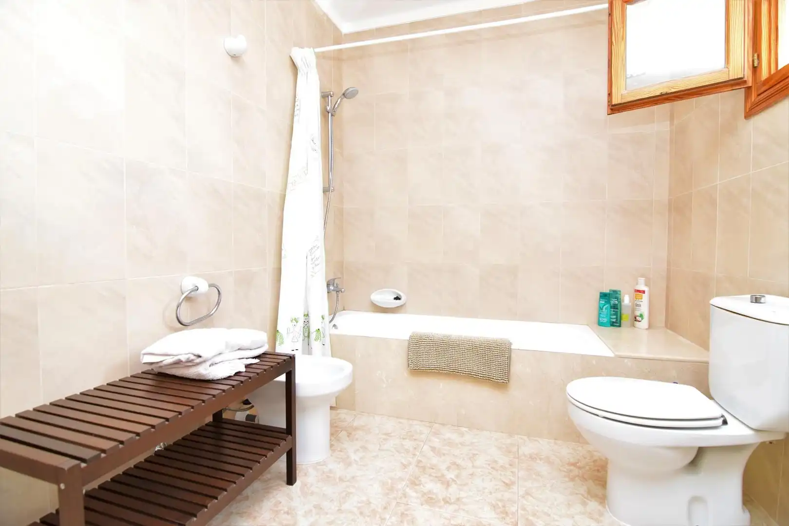 Badezimmer von Haus oder Chalet zur Miete in Artà mit Klimaanlage, Heizung und Terrasse