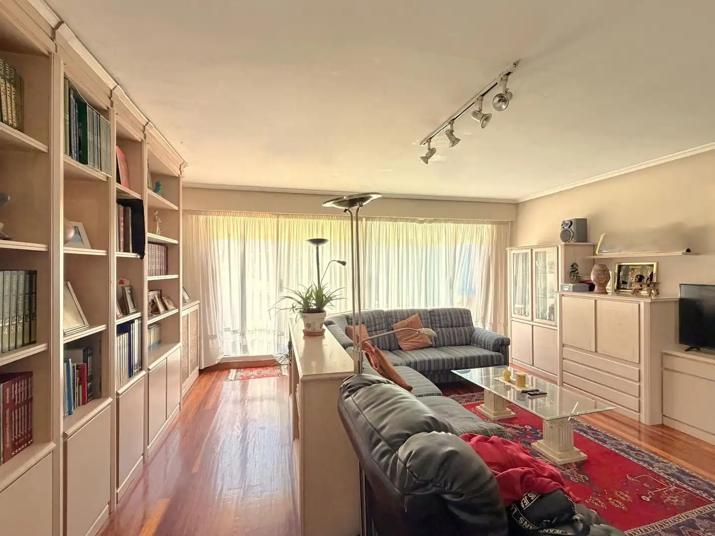 Living room of Detached homes for sale in Lasarte-Oria  with Heating, Private garden and Parquet flooring