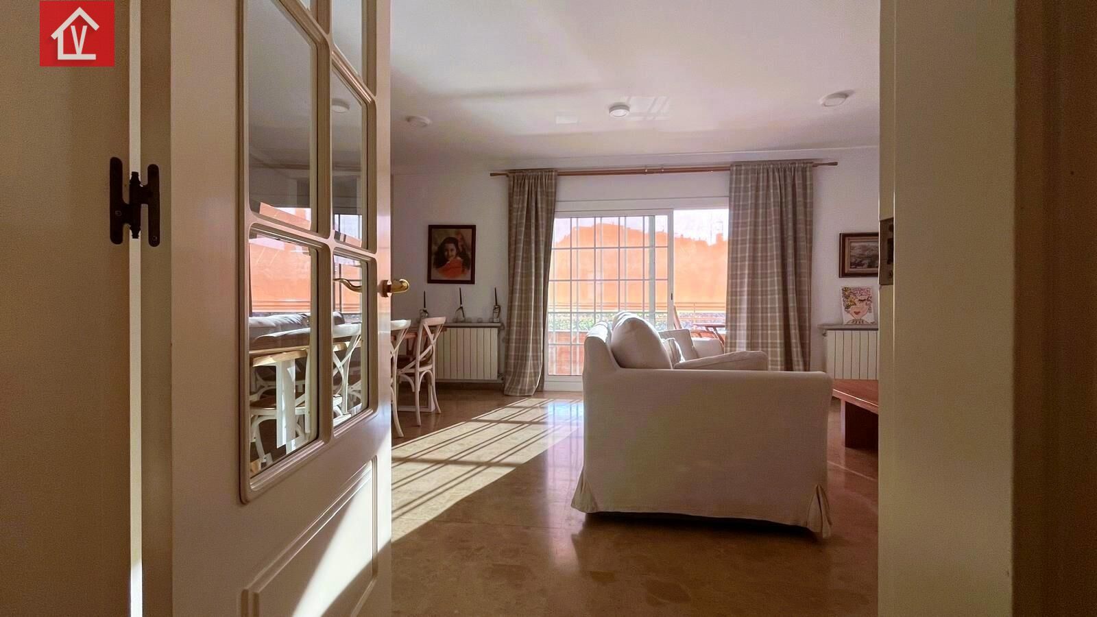 Living room of House or chalet for sale in Barberà del Vallès  with Air Conditioner, Terrace and Balcony
