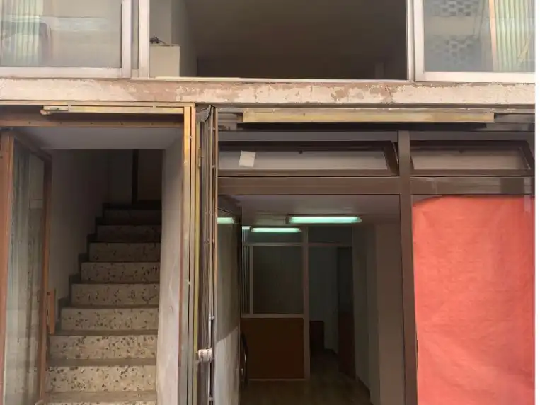 Local comercial en venda a Calle Teruel 6
