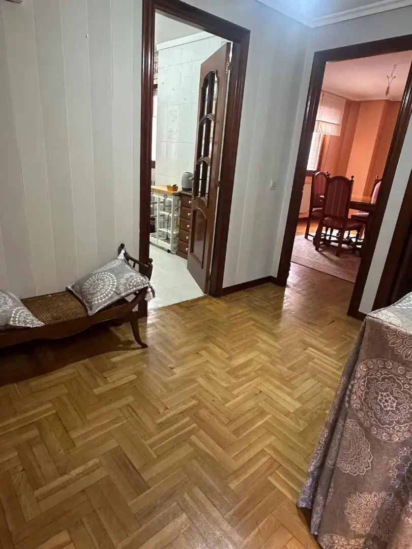 Flat for rent in Avilés  with Heating, Parquet flooring and Storage room