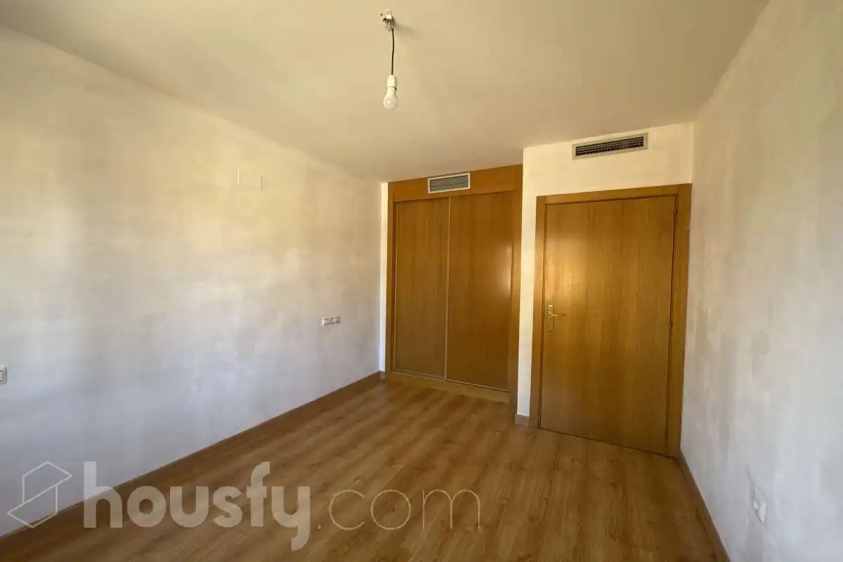 Habitación de Piso de alquiler en Villalbilla con Aire acondicionado, Parquet y Trastero