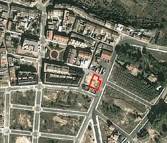 Terreny residencial en venda a Soneja