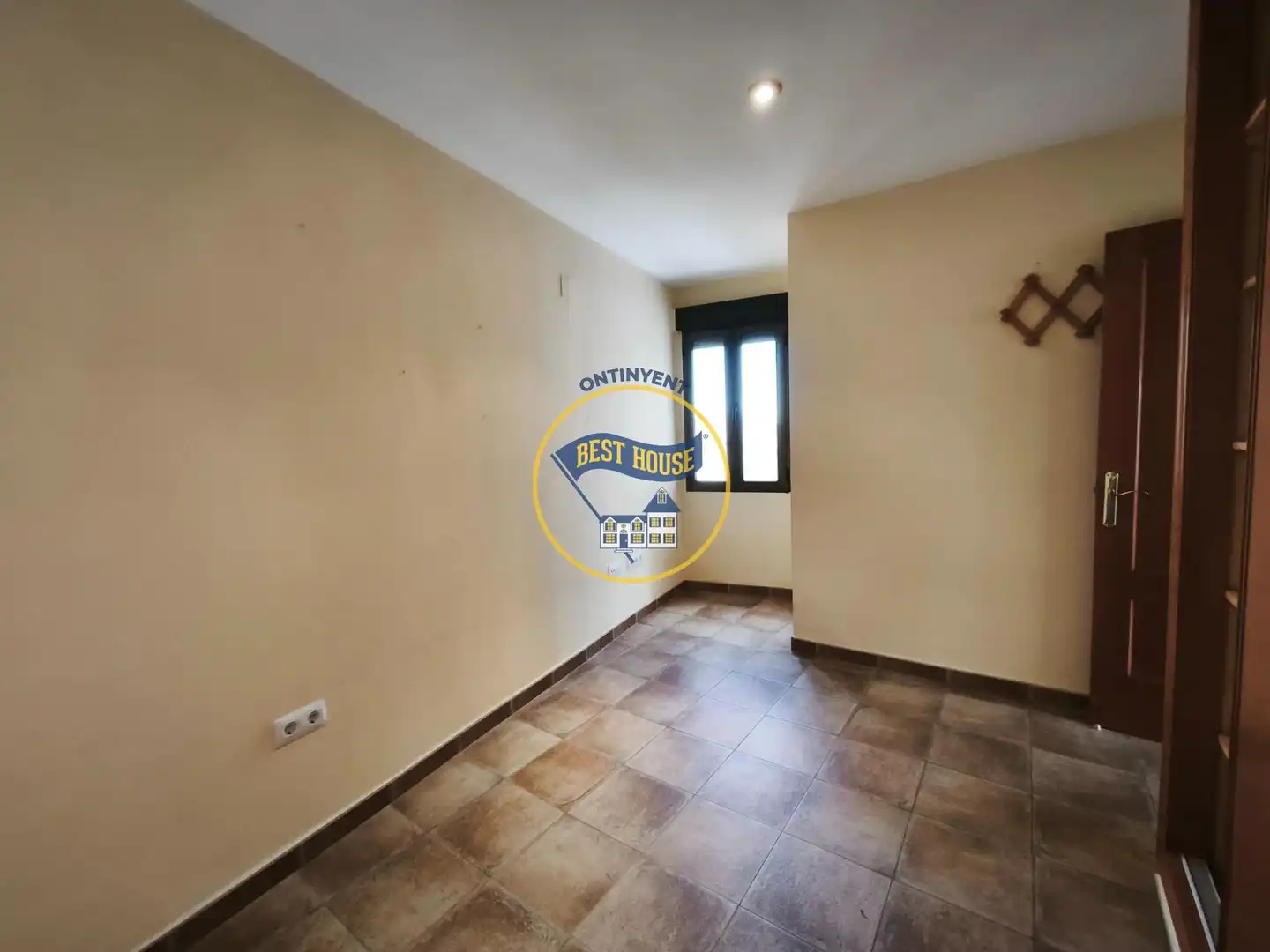 Piso en venta en L'Énova con Trastero