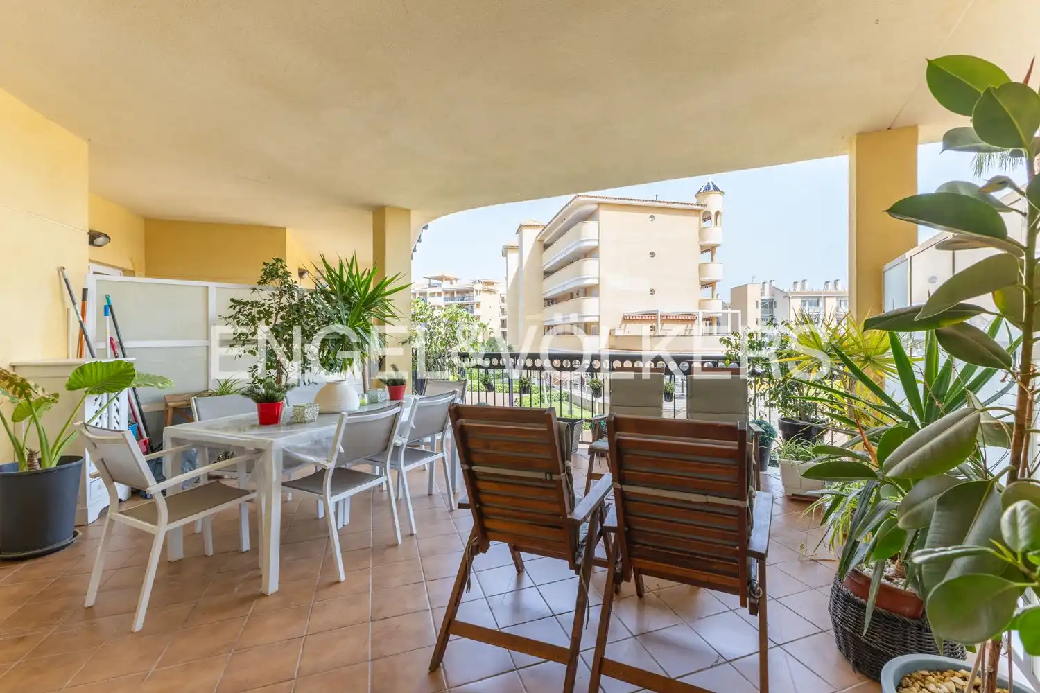 Terrassa de Pis de lloguer en Canet d'En Berenguer amb Aire condicionat, Calefacció i Jardí privat