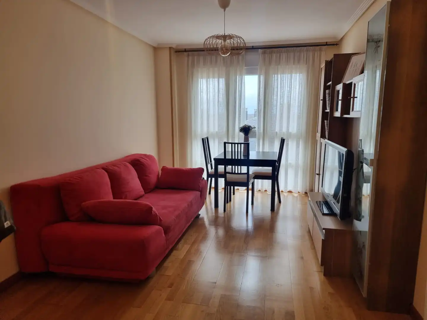 Apartment with lift to rent in Rúa Corporacións Municipais 60