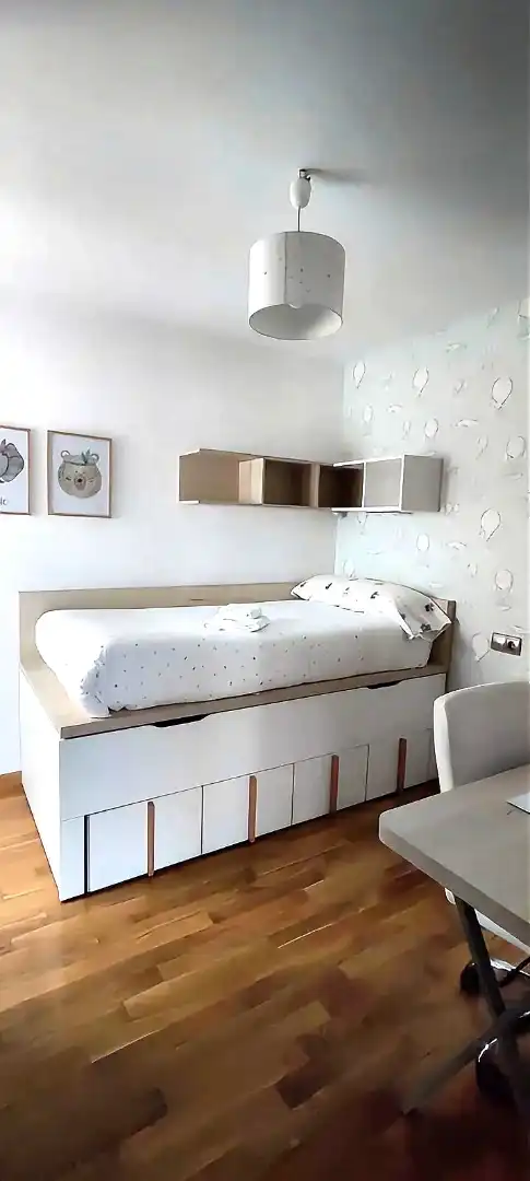 Bedroom of Flat for sale in Burela  with Heating, Parquet flooring and Storage room