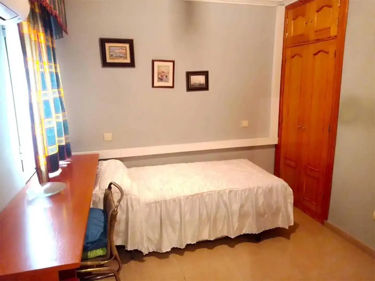Schlafzimmer von Wohnung zur Miete in Cuenca Capital mit Klimaanlage