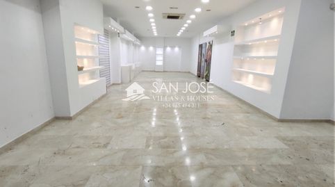 SE VENDE   ATRACTIVO LOCAL COMERCIAL EN NOVELDA EN ZONA DE LA AVENIDA DE LA CONSTITUCIÓN., imatge 3