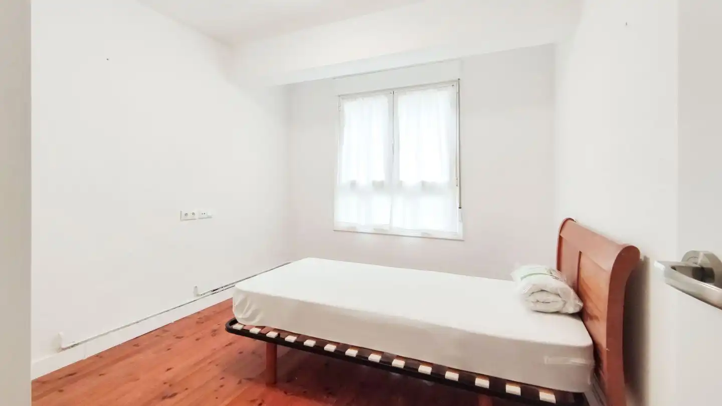 Schlafzimmer von Wohnung zur Miete in Leitza mit Heizung, Terrasse und Balkon