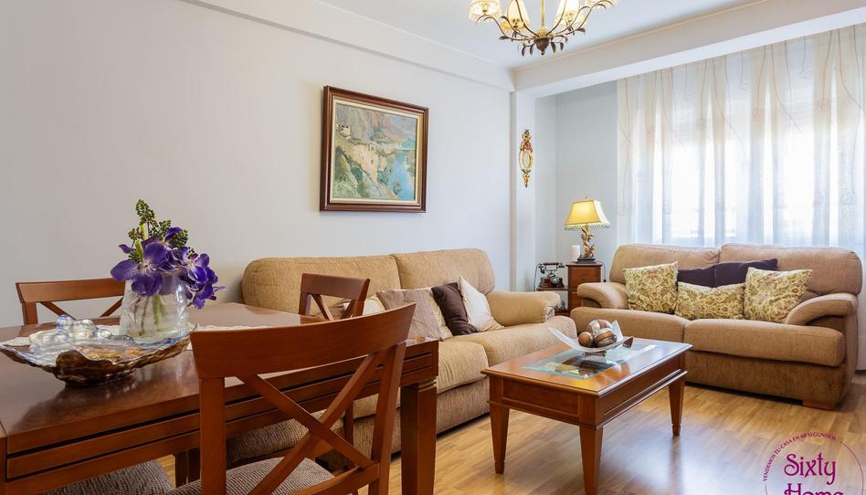 Photo 1 of Flat for sale in Calle Barcelona, Barrio de Delicias, Zaragoza