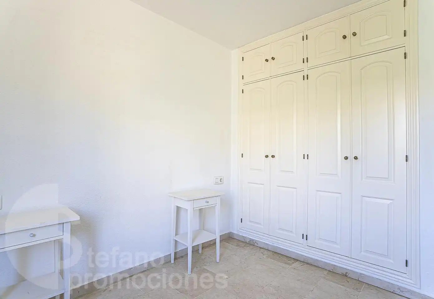 Habitación de Piso en venta en Málaga con Aire acondicionado, Terraza y Piscina comunitaria