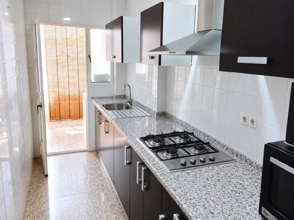 Kitchen of Flat for share in Córdoba