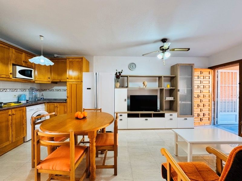 Sala de estar de Casa o chalet en venta en Torrevieja con Aire acondicionado, Terraza y Amueblado