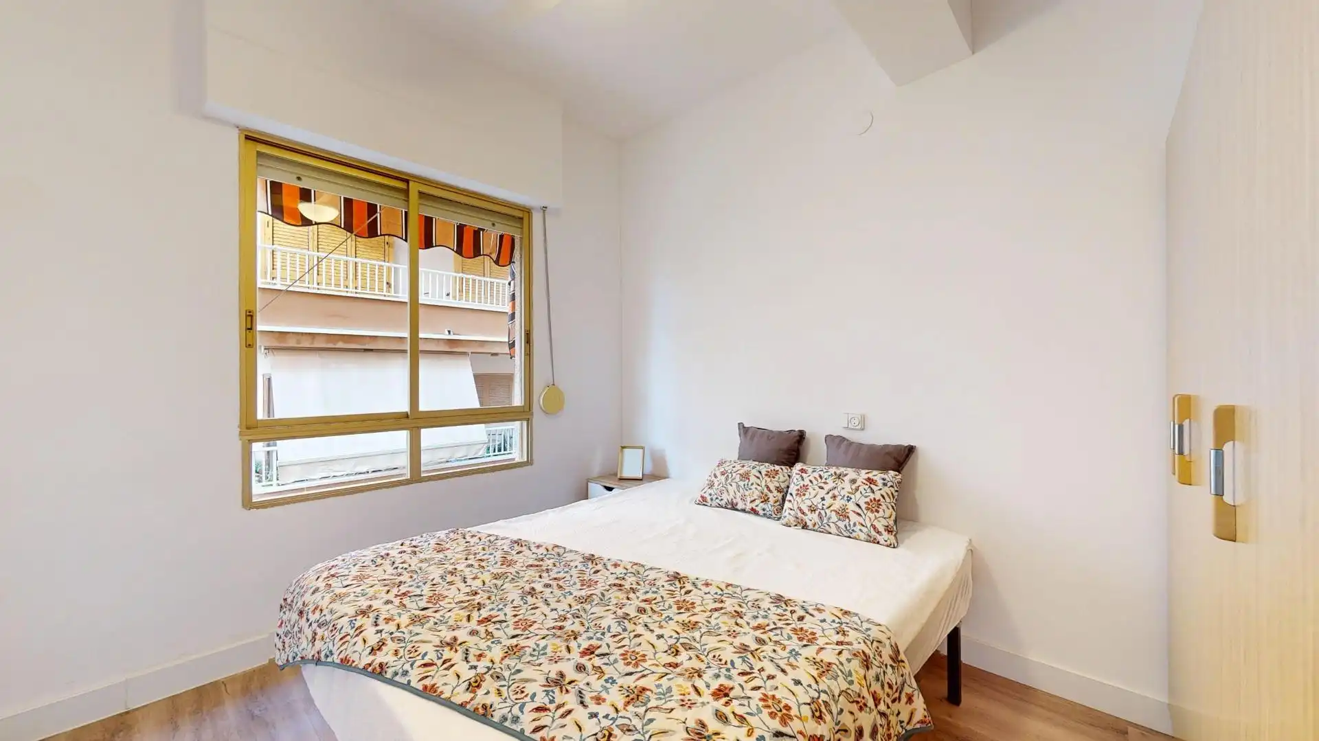 Habitación de Apartamento en venta en Santa Pola con Aire acondicionado