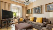 Living room of Flat for sale in  Barcelona Capital  with Terrace and Balcony