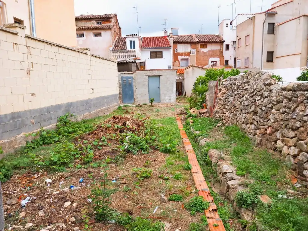 Houses for sale in Calles  with Private garden, Terrace and Storage room