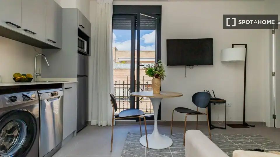 Balcony of Flat for rent in Valencia  with Air Conditioner, Heating and Furnished