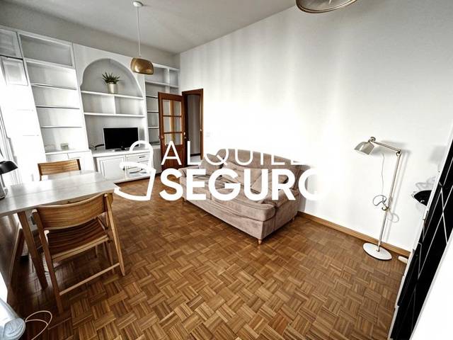 Piso en Alquiler en del Alcalde Sainz de Baranda en Ibiza de Madrid