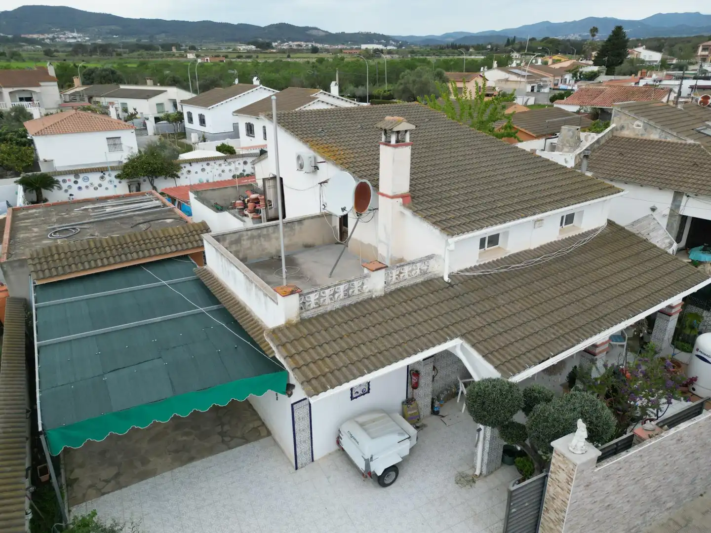 Exterior view of Houses for sale in Albinyana  with Heating, Balcony and Community pool