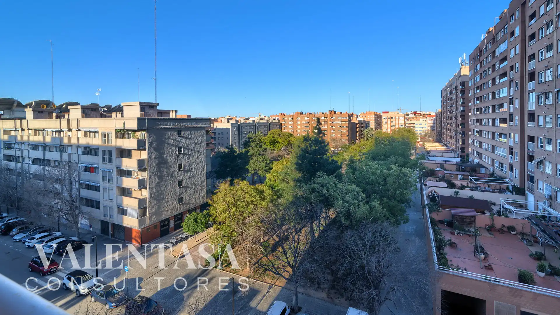 Vista exterior de Piso en venta en Valencia con Aire acondicionado, Calefacción y Amueblado