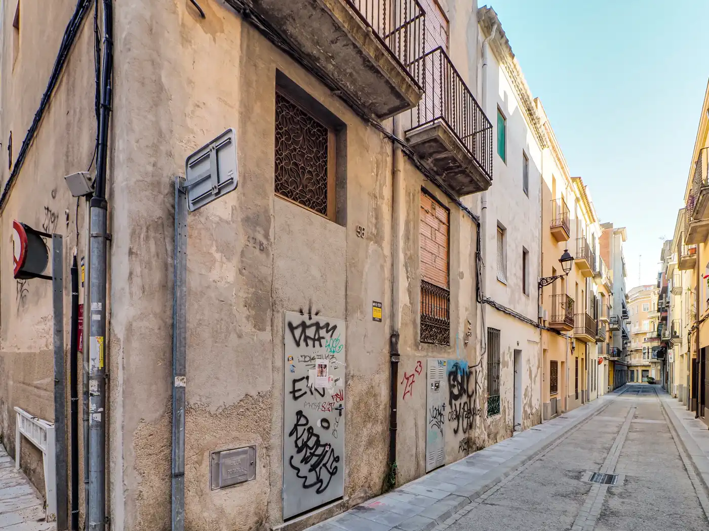 Vista exterior de Edificio en venta en Sant Feliu de Guíxols