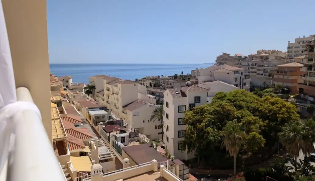 Apartamento con piscina en venta en Torrequebrada, imagen 13