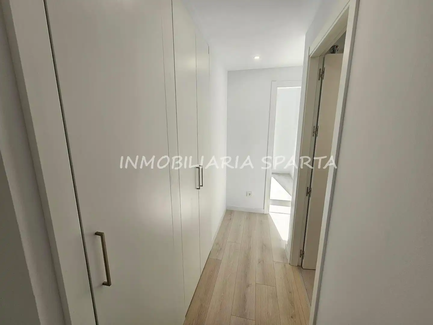 Flat for rent in Tomares  with Air Conditioner, Heating and Terrace